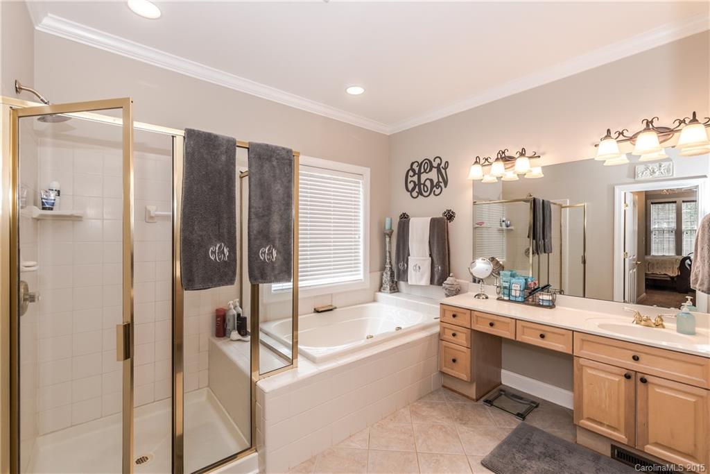 Hunter Oaks - Residential