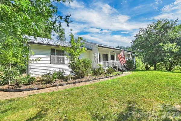 553 MORGAN BRANCH RD, MARSHALL, NC 28753 - Image 3cc598c44ce76d43b9df0e2aab5e0c7e/2099804457