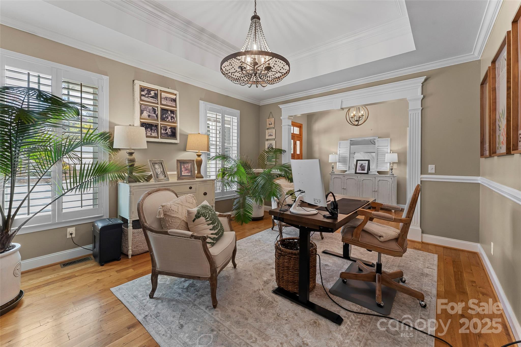 3015 Hickory Nut Trail