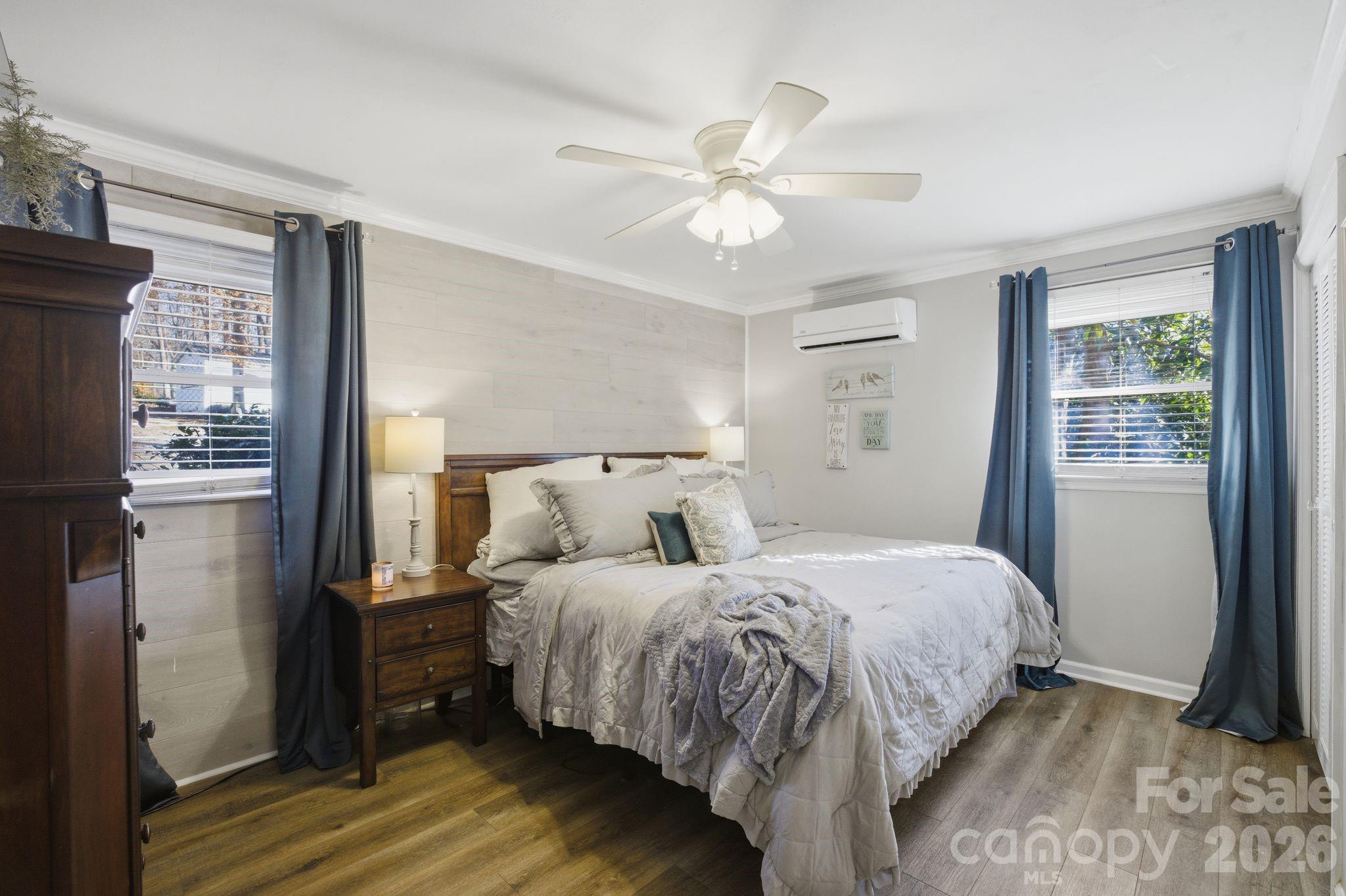 Shady Cove - Residential