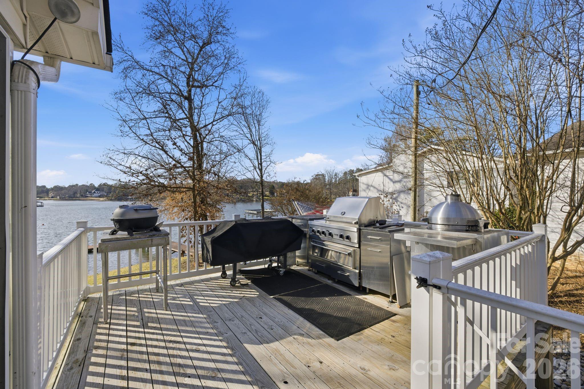 Shady Cove - Residential