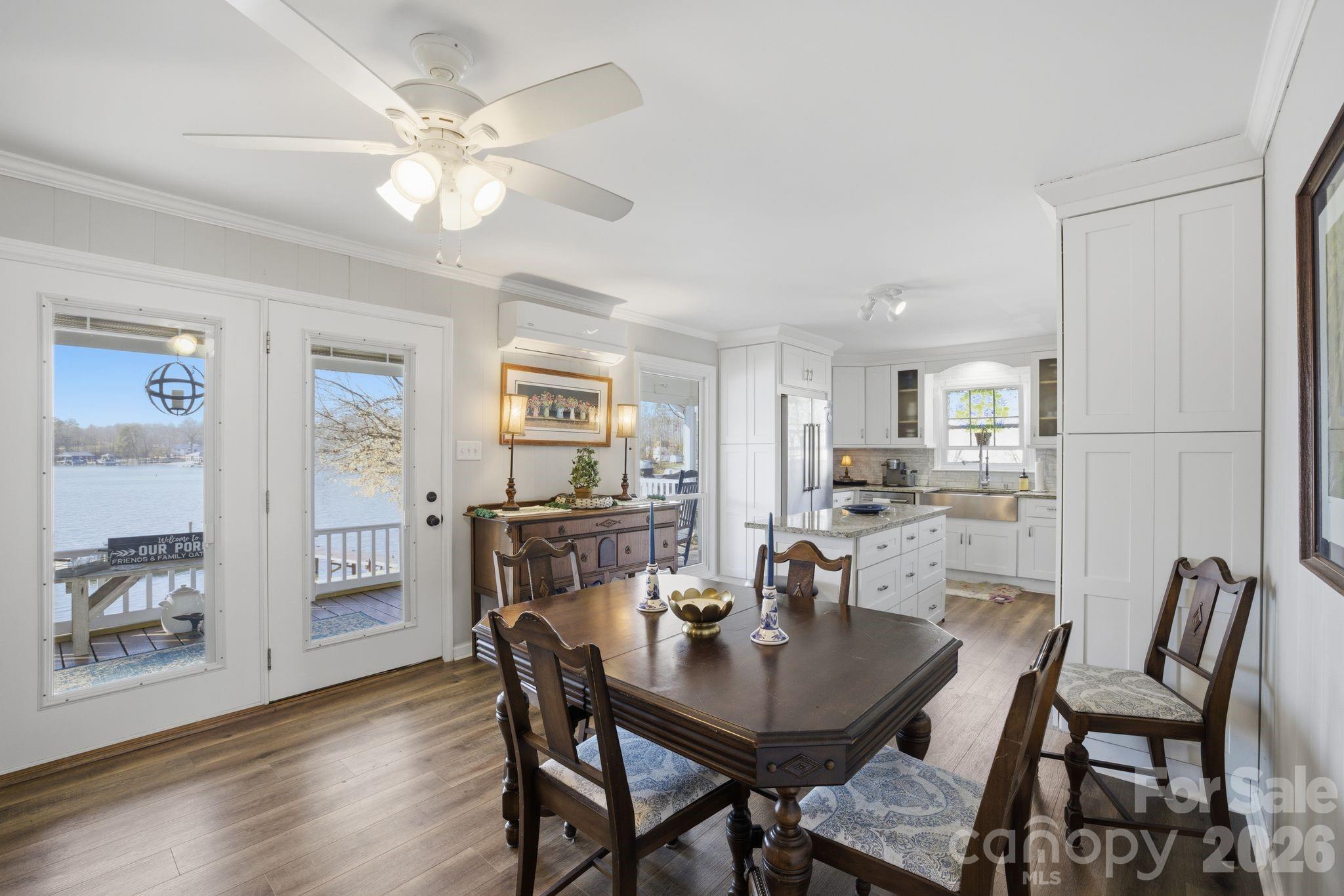 Shady Cove - Residential