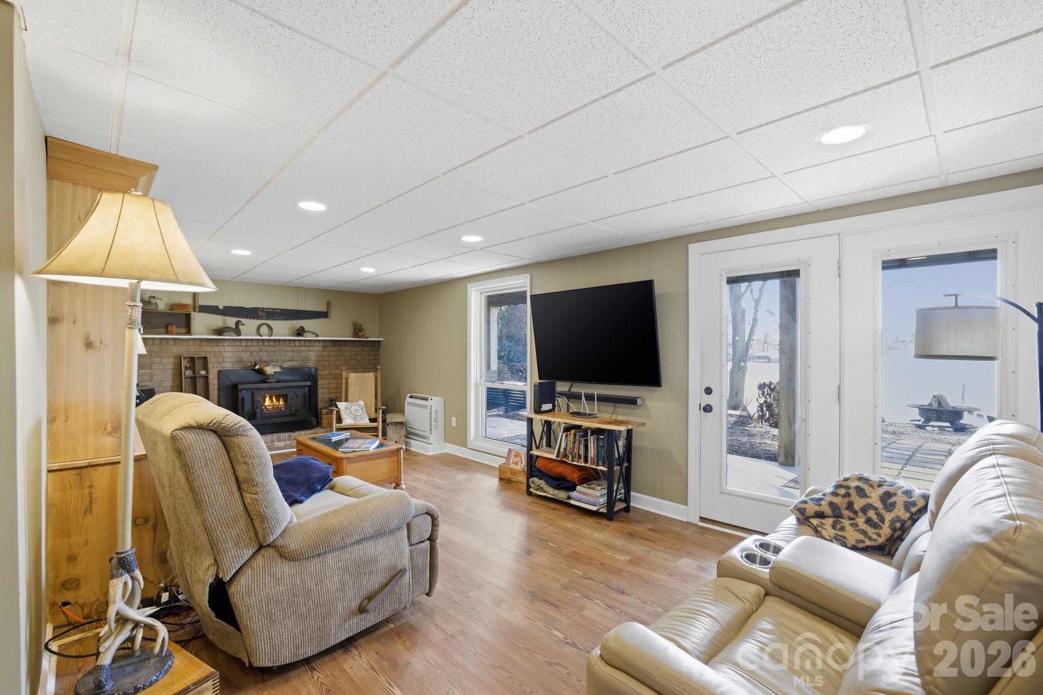 Shady Cove - Residential