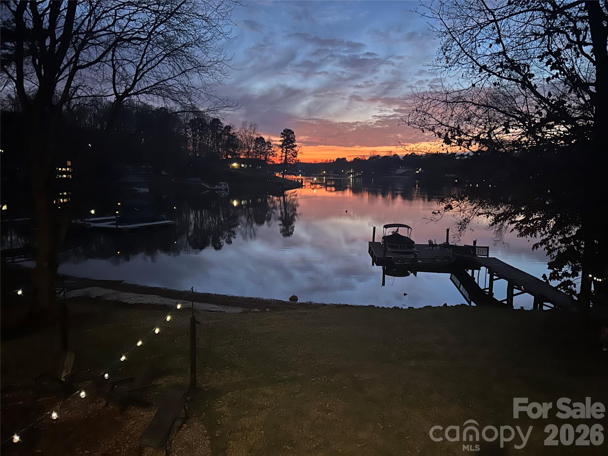 Shady Cove - Residential