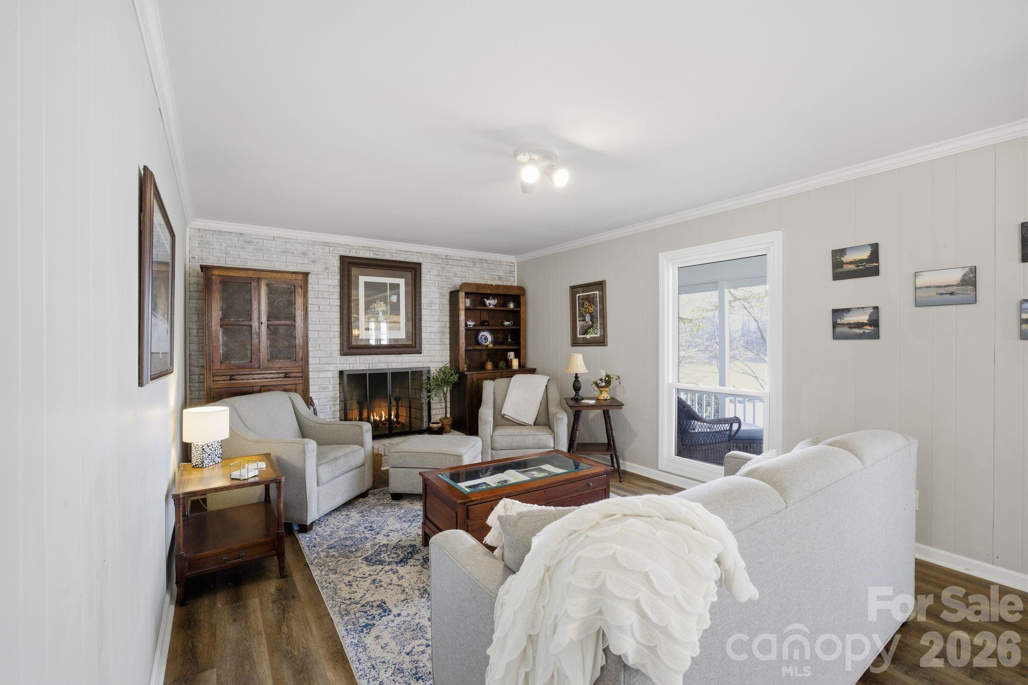 Shady Cove - Residential