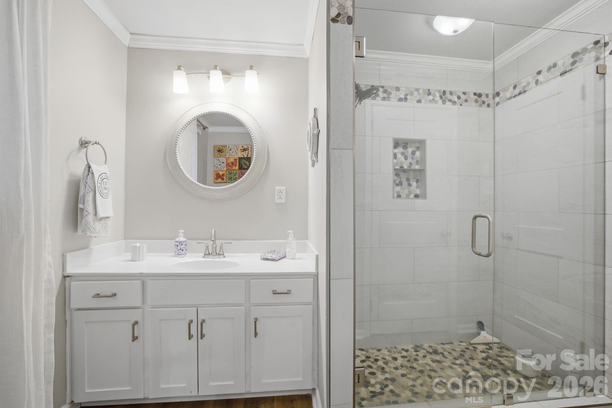 Shady Cove - Residential