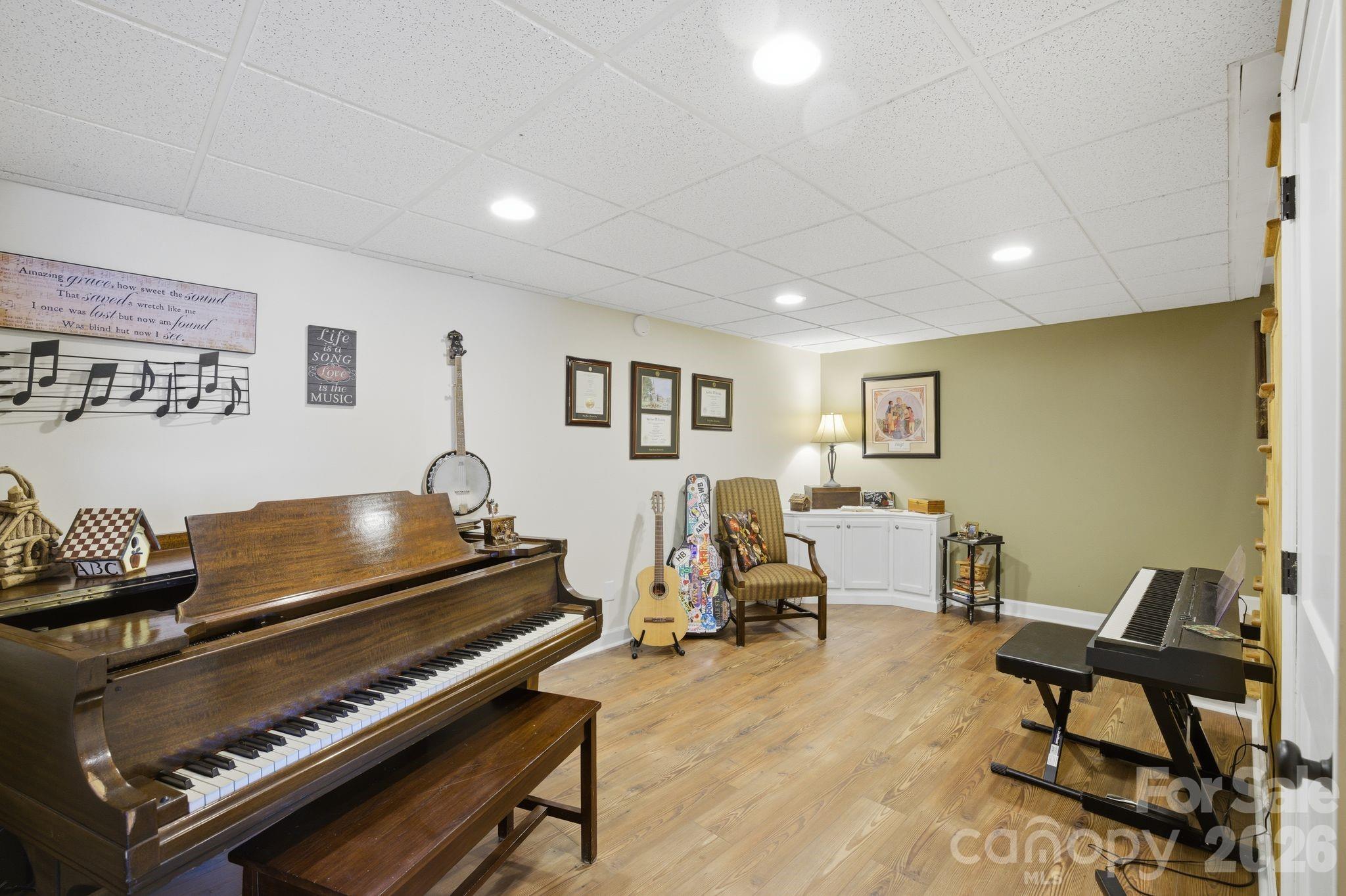 Shady Cove - Residential