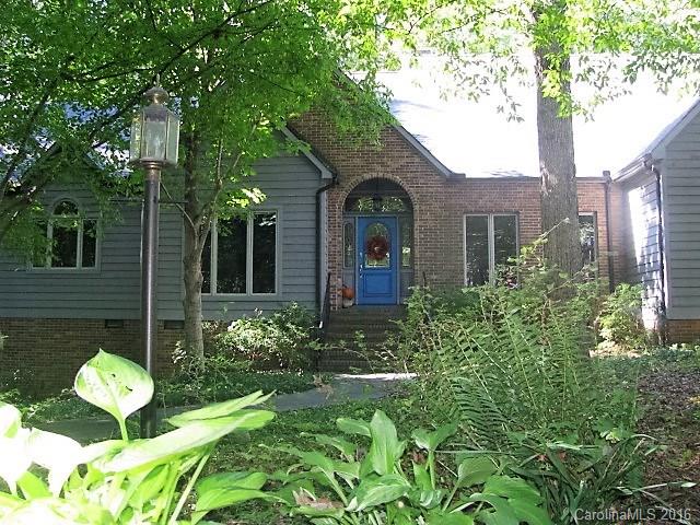 Country Club Gardens - Residential