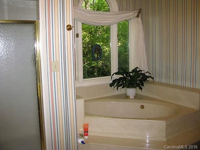 Country Club Gardens - Residential