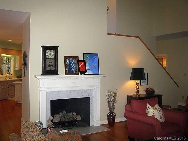 Country Club Gardens - Residential