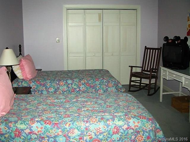 Country Club Gardens - Residential