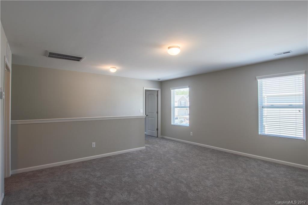 Newport Lakes - Residential