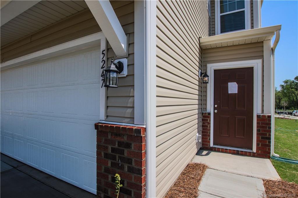 Newport Lakes - Residential