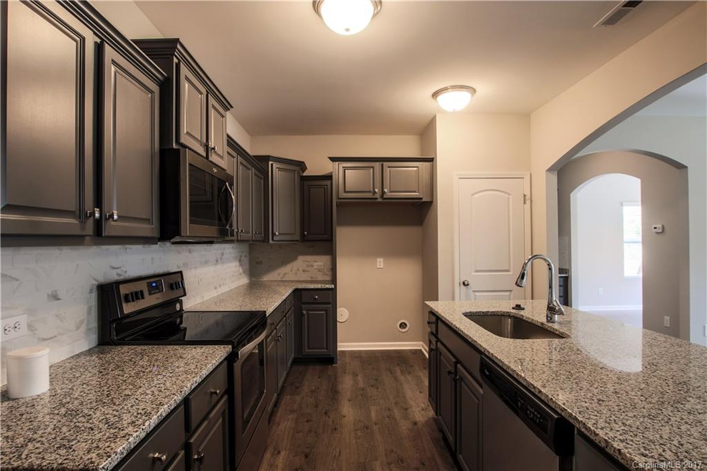 Newport Lakes - Residential