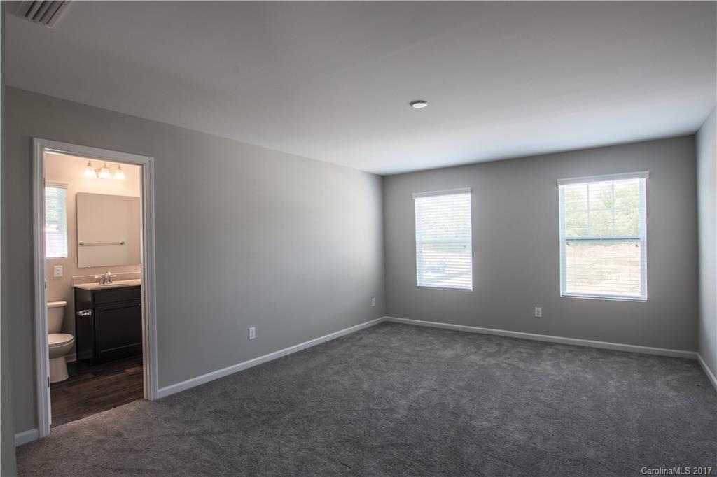 Newport Lakes - Residential