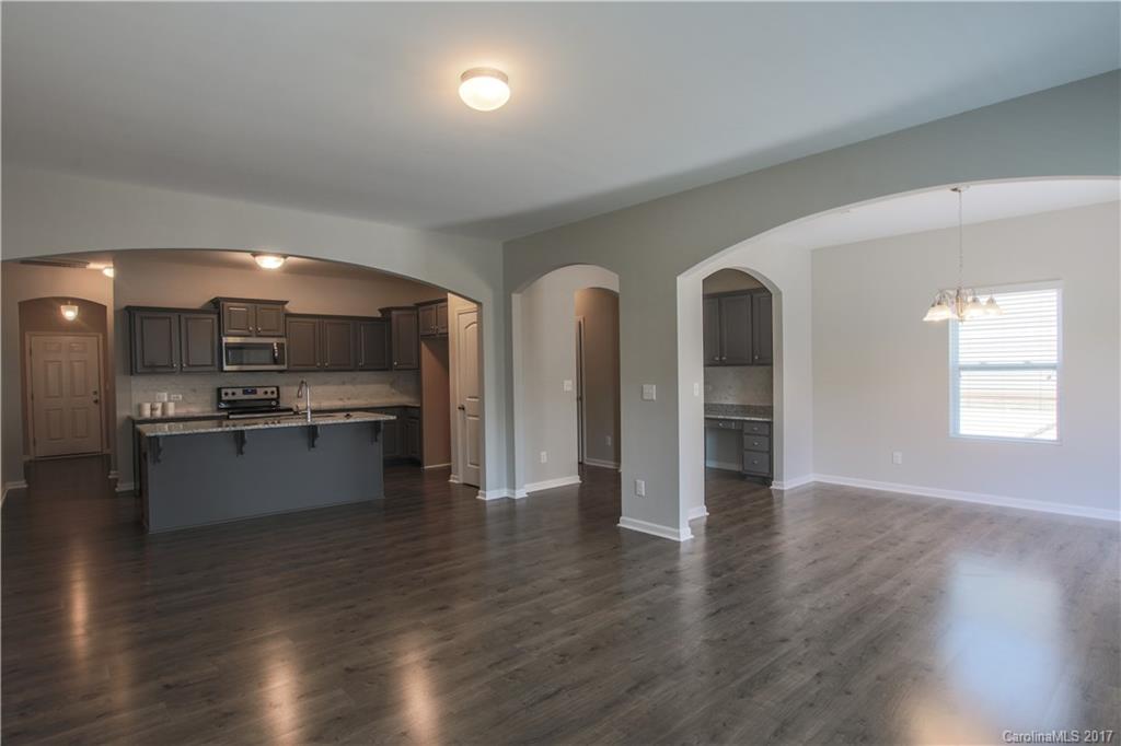 Newport Lakes - Residential