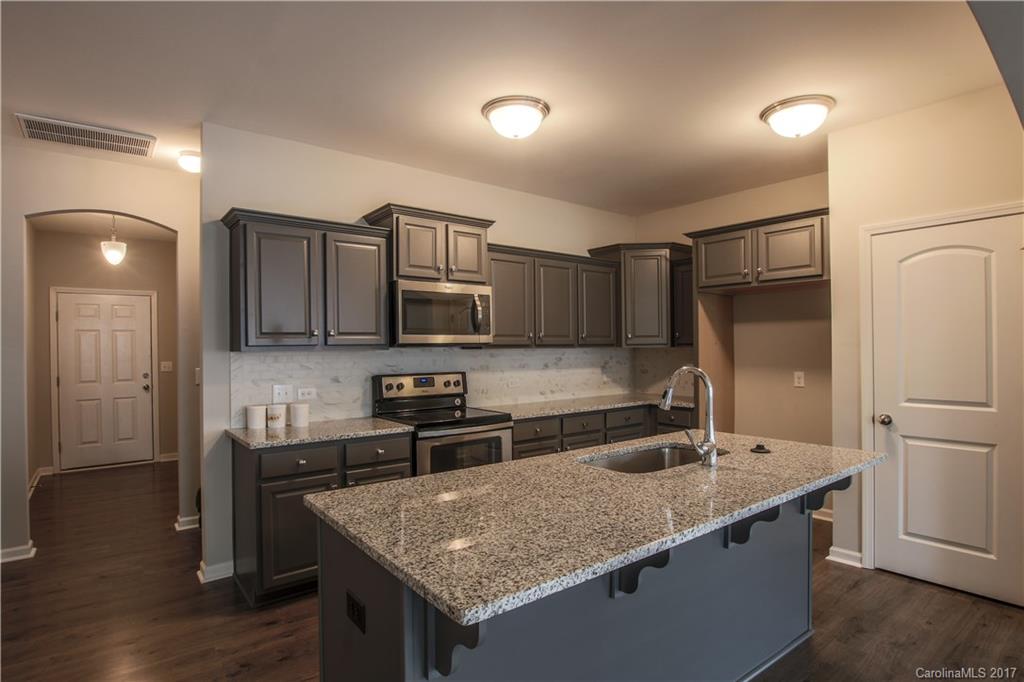 Newport Lakes - Residential