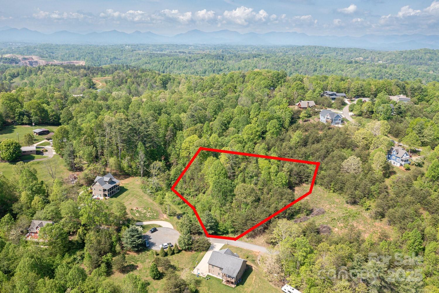 11 Spicebush Lane