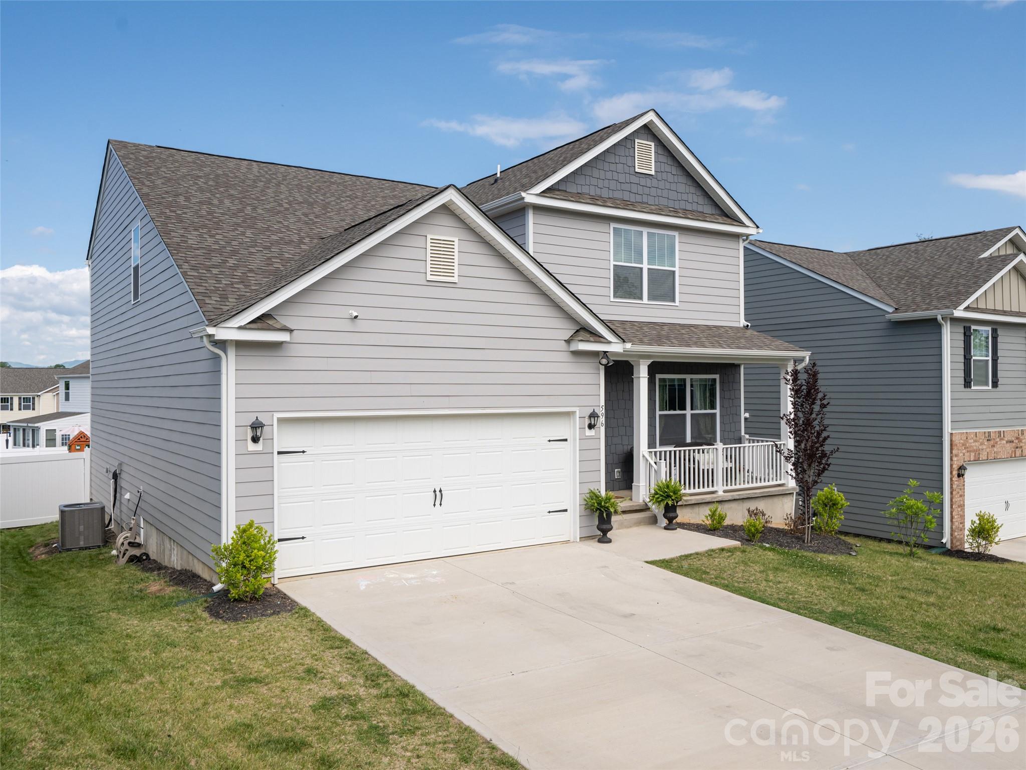 596 Country Oak Drive