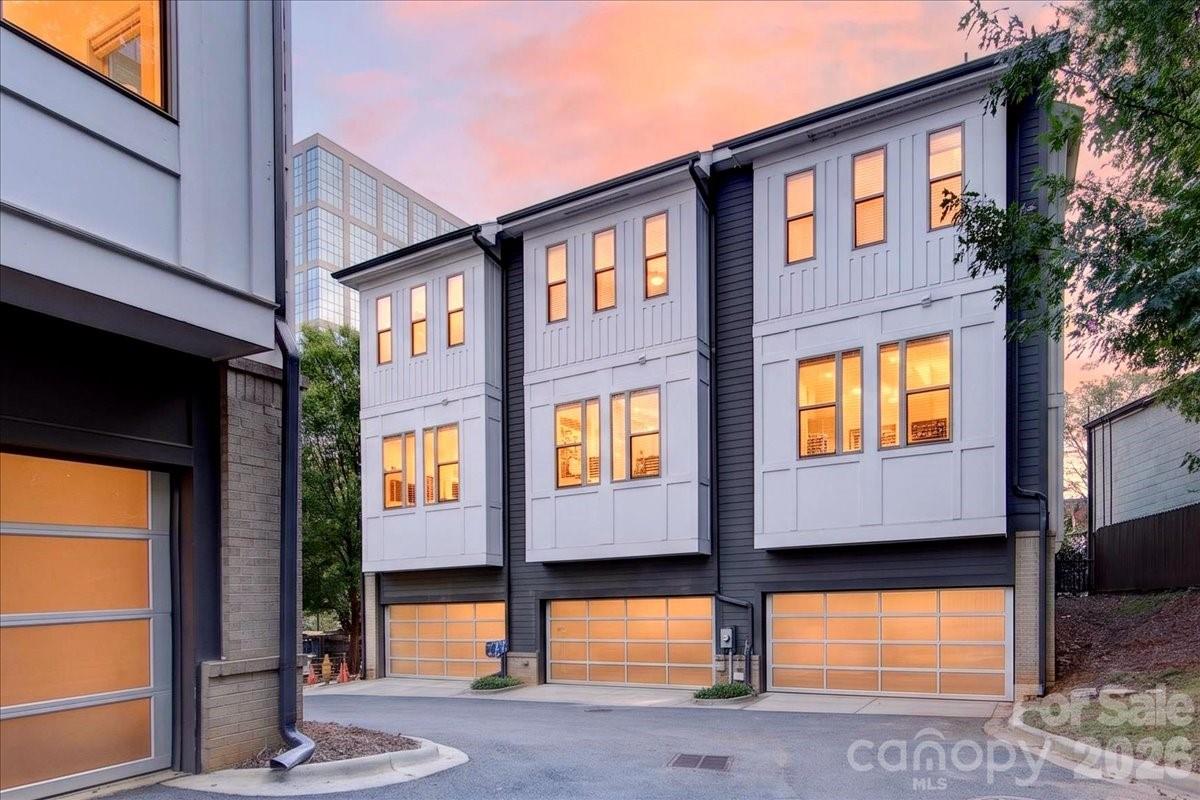 2010 Hawkins Street