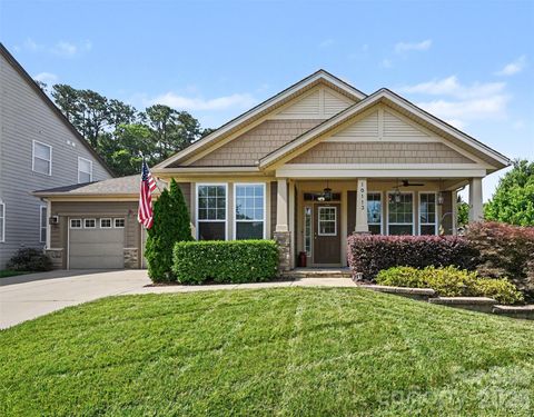 Photo of 10113 Blackstone Drive, Huntersville, NC 28078 (MLS # 4397515)