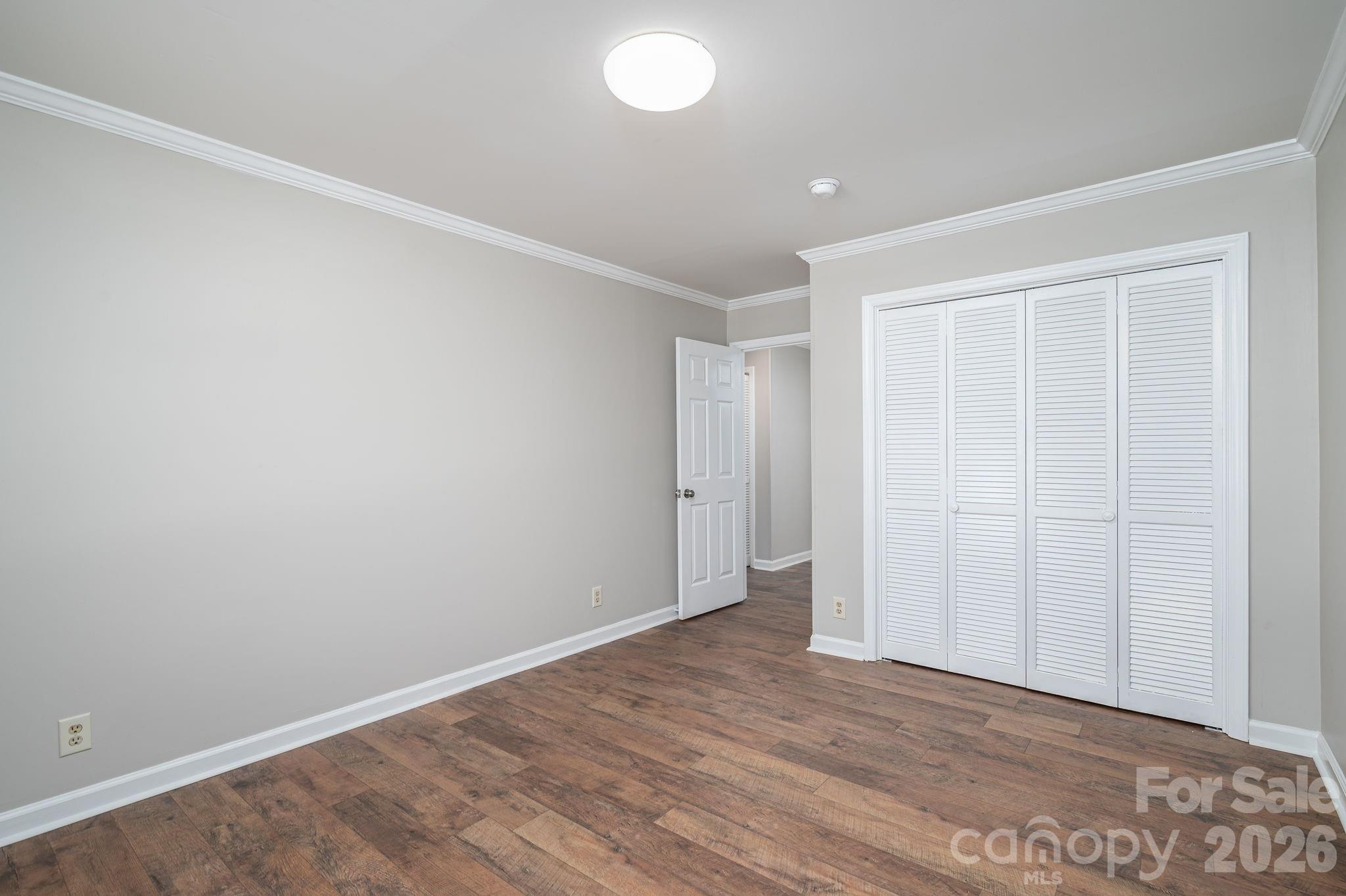 LINCOLN FOREST - Residential