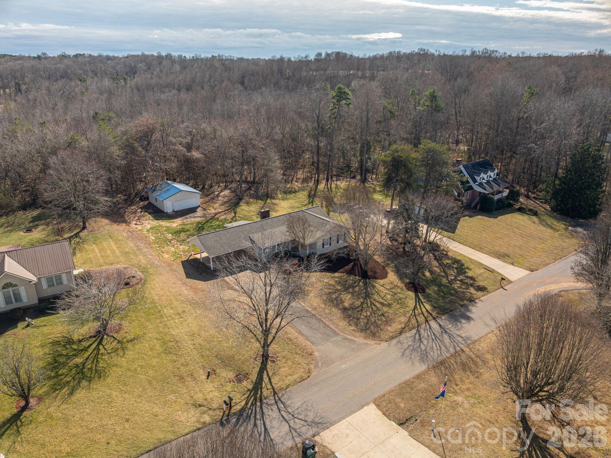 LINCOLN FOREST - Residential
