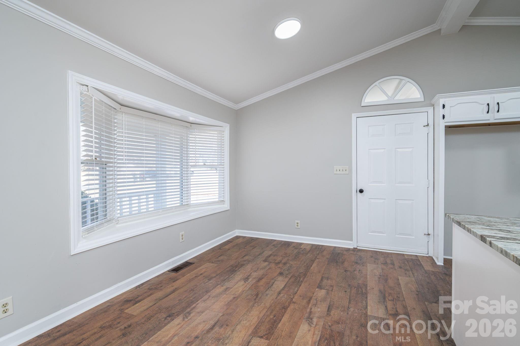 LINCOLN FOREST - Residential