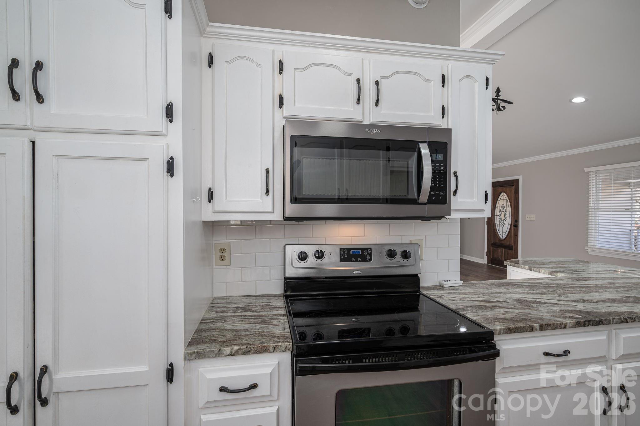 LINCOLN FOREST - Residential