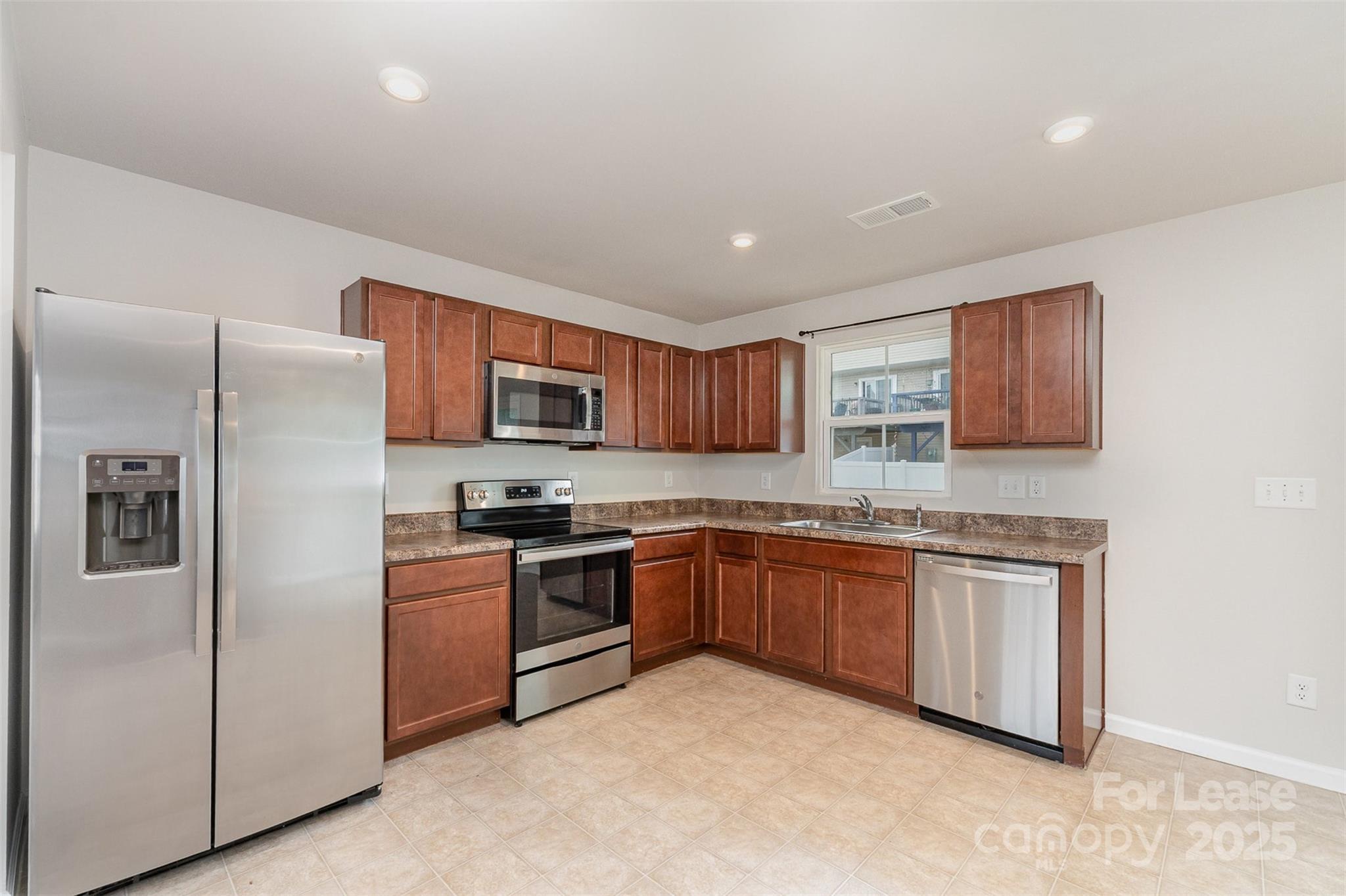 North End Commons - Residential Lease