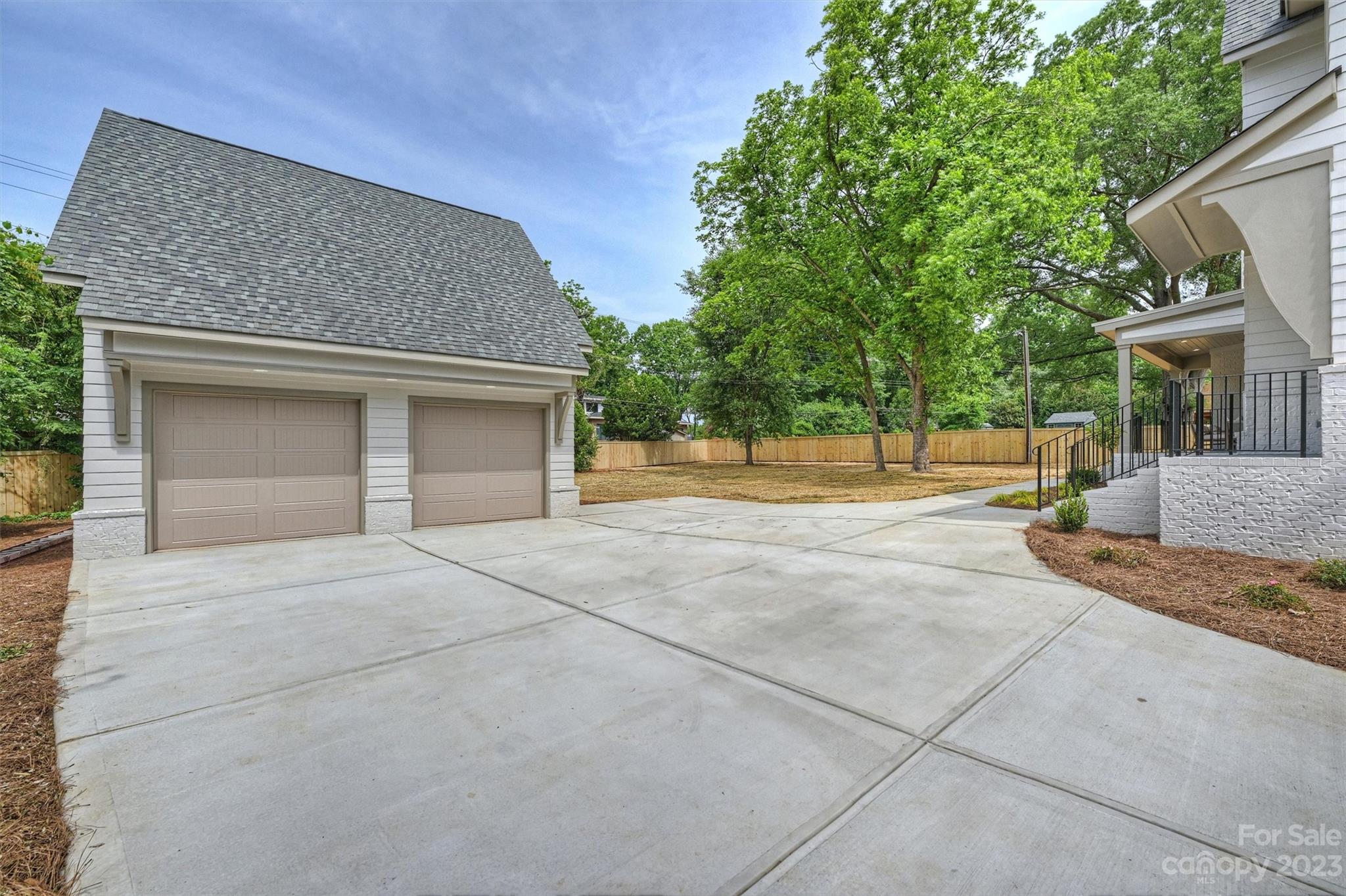 Lansdowne - Residential