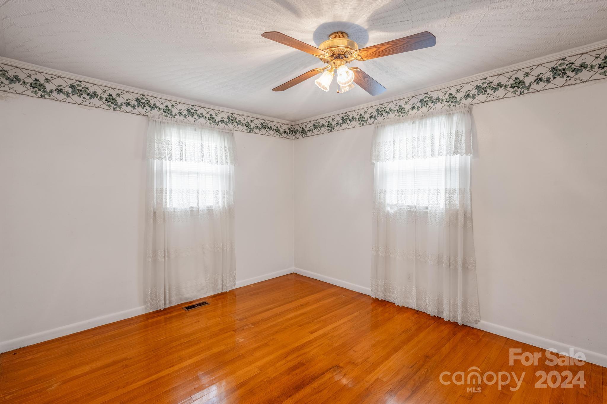 RANDOM HILLS - Residential