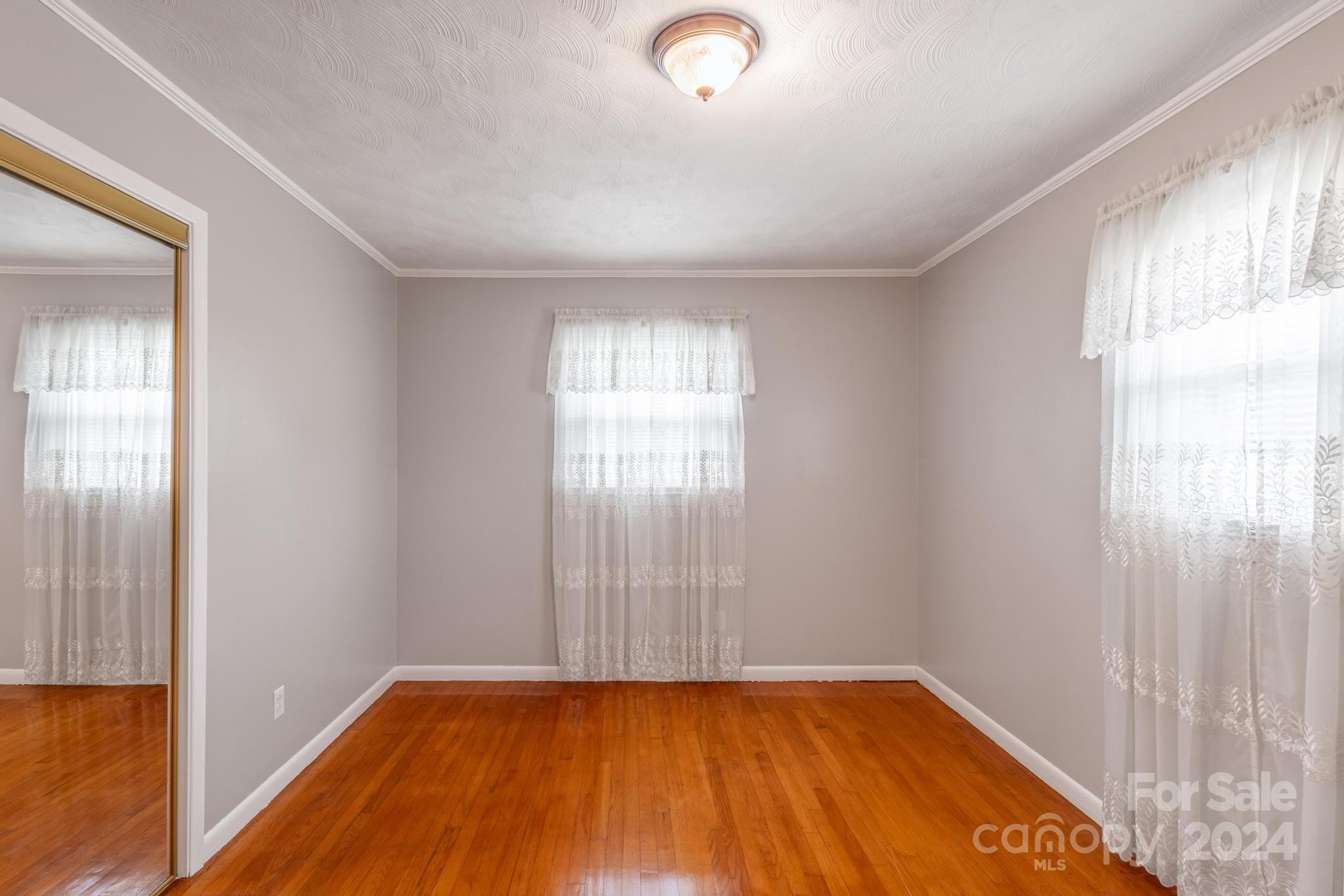 RANDOM HILLS - Residential