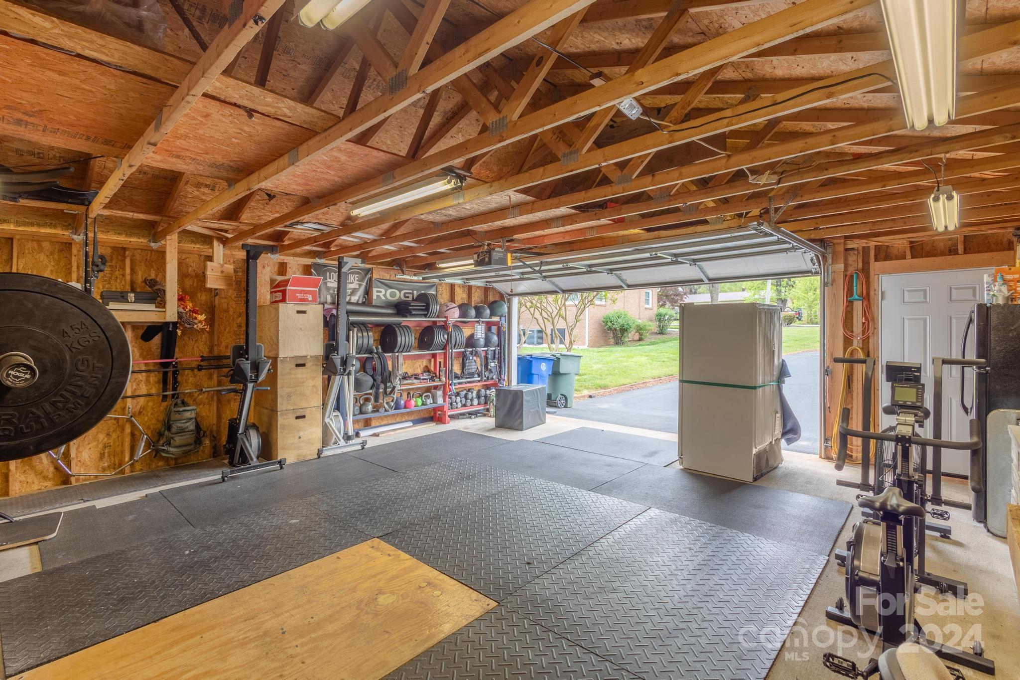 RANDOM HILLS - Residential