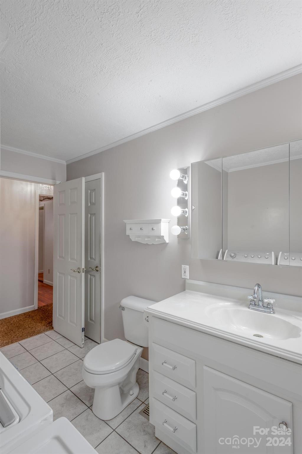 RANDOM HILLS - Residential