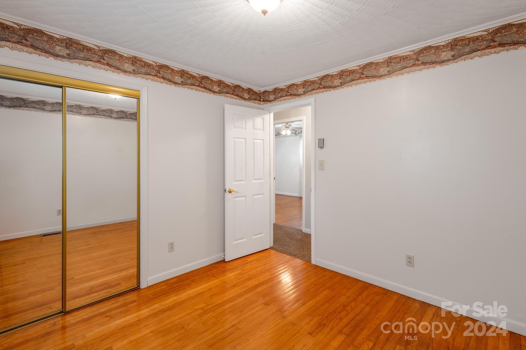 RANDOM HILLS - Residential