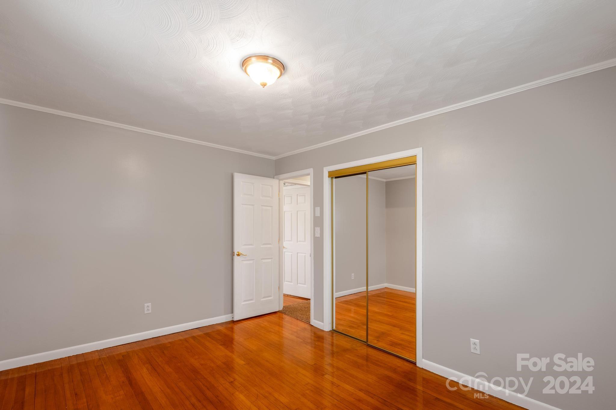 RANDOM HILLS - Residential