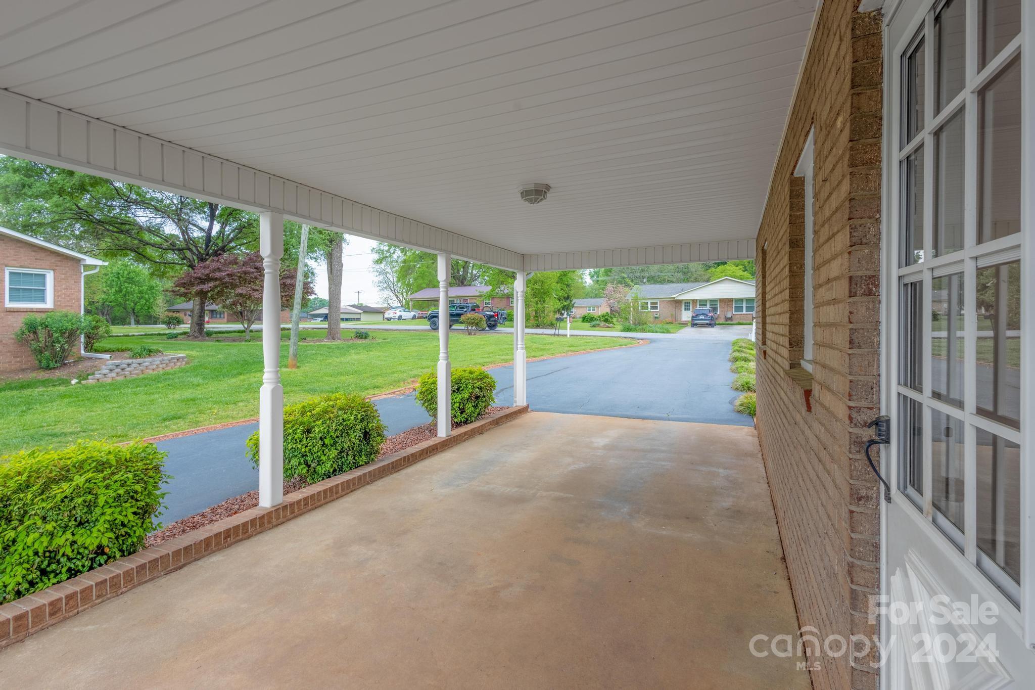 RANDOM HILLS - Residential