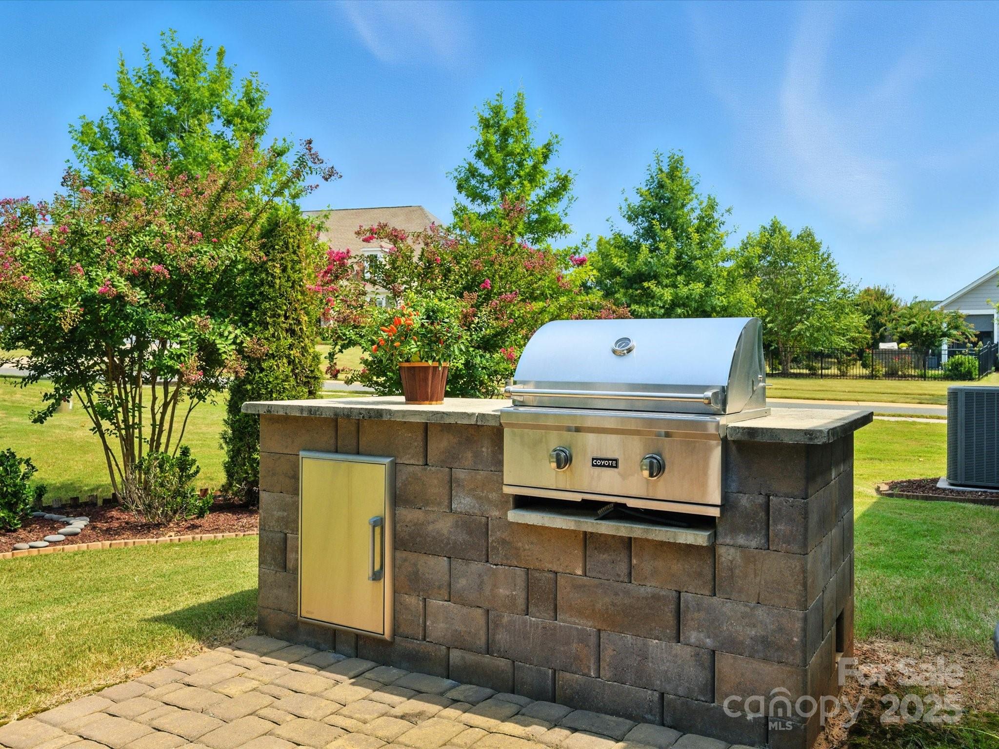 Tree Tops - Residential