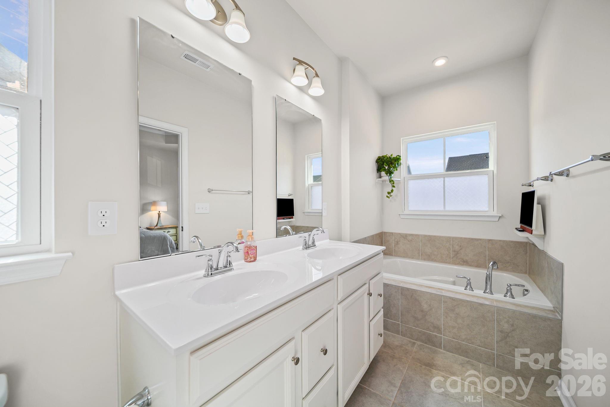 Stone Creek Townhomes - Residential