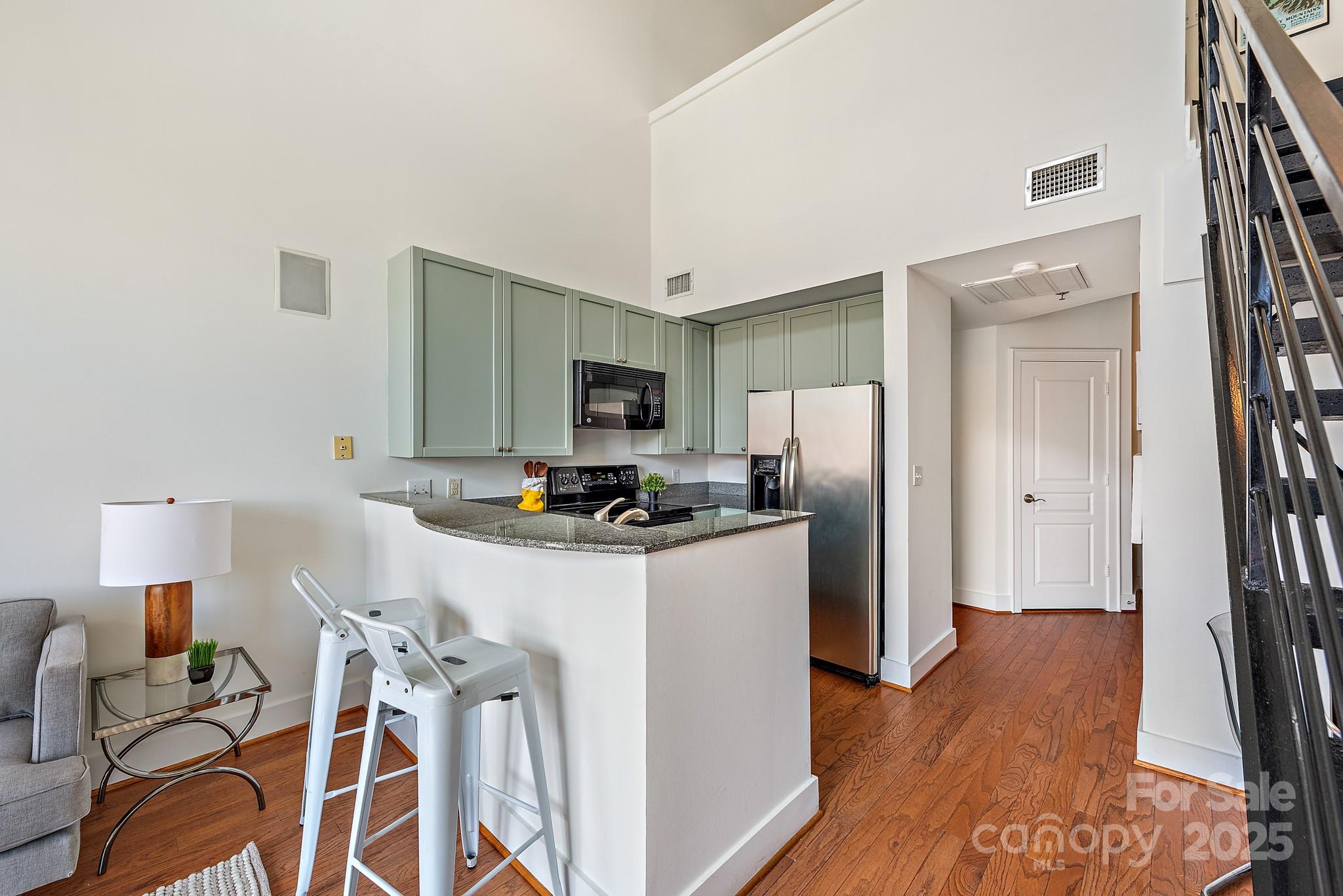 115 E Park Avenue 409