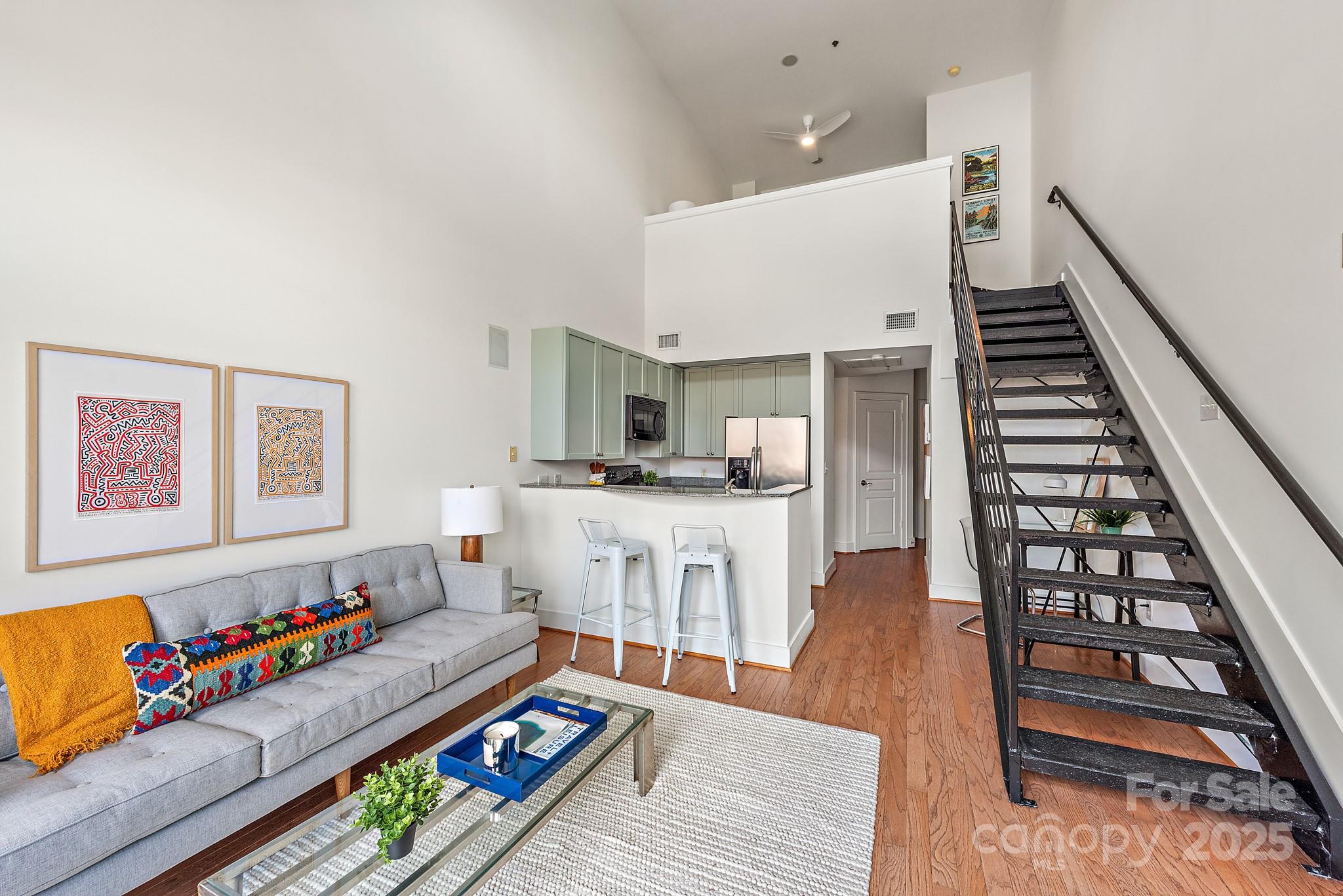 115 E Park Avenue 409
