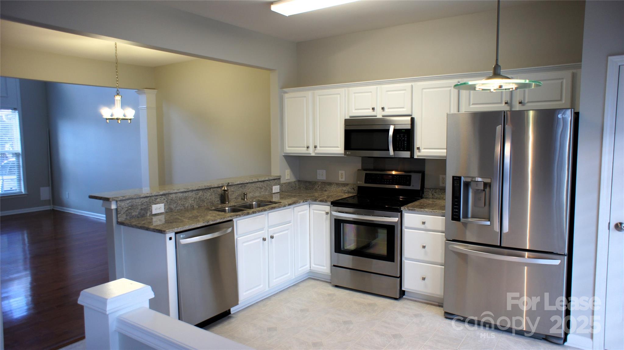 Reavencrest - Residential Lease