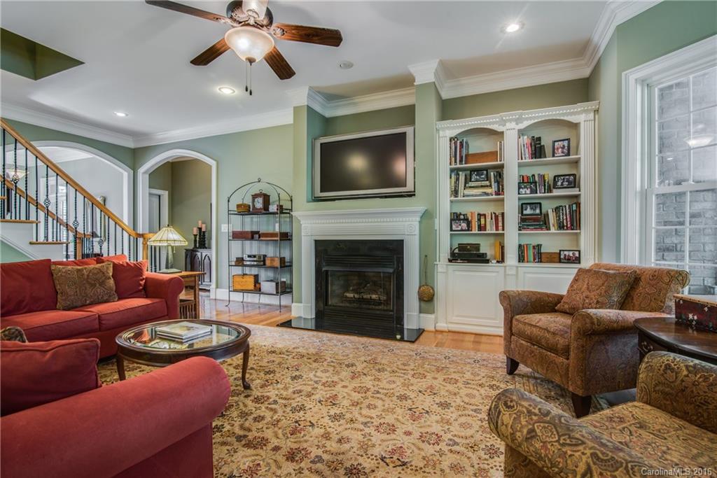 Cowans Ford Country Club - Residential