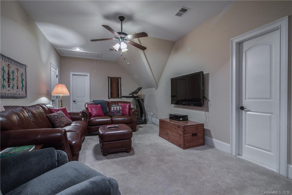 Cowans Ford Country Club - Residential