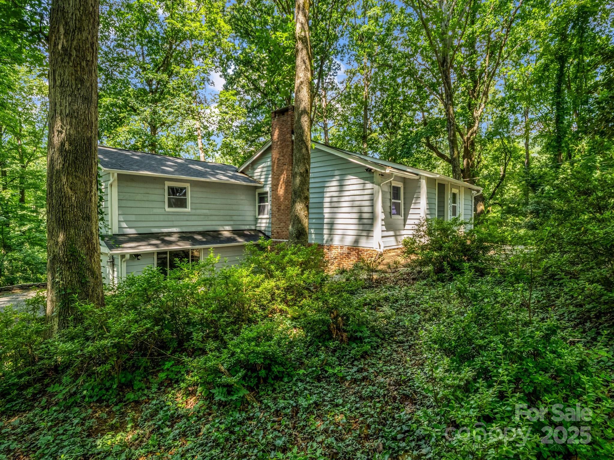 1463 Carolina Drive