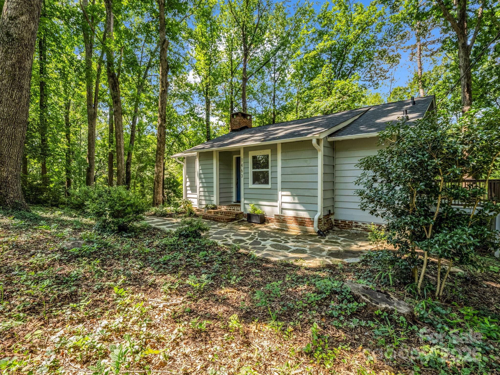 1463 Carolina Drive