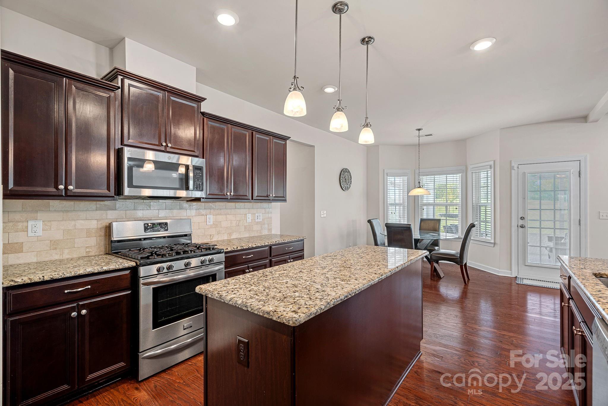 Waterford on the Rocky River - Residential