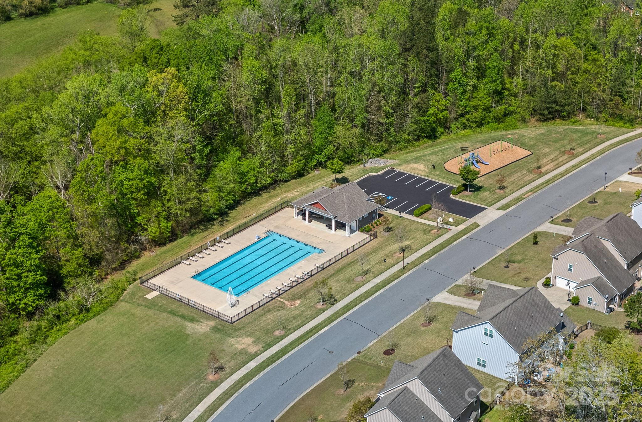 Waterford on the Rocky River - Residential
