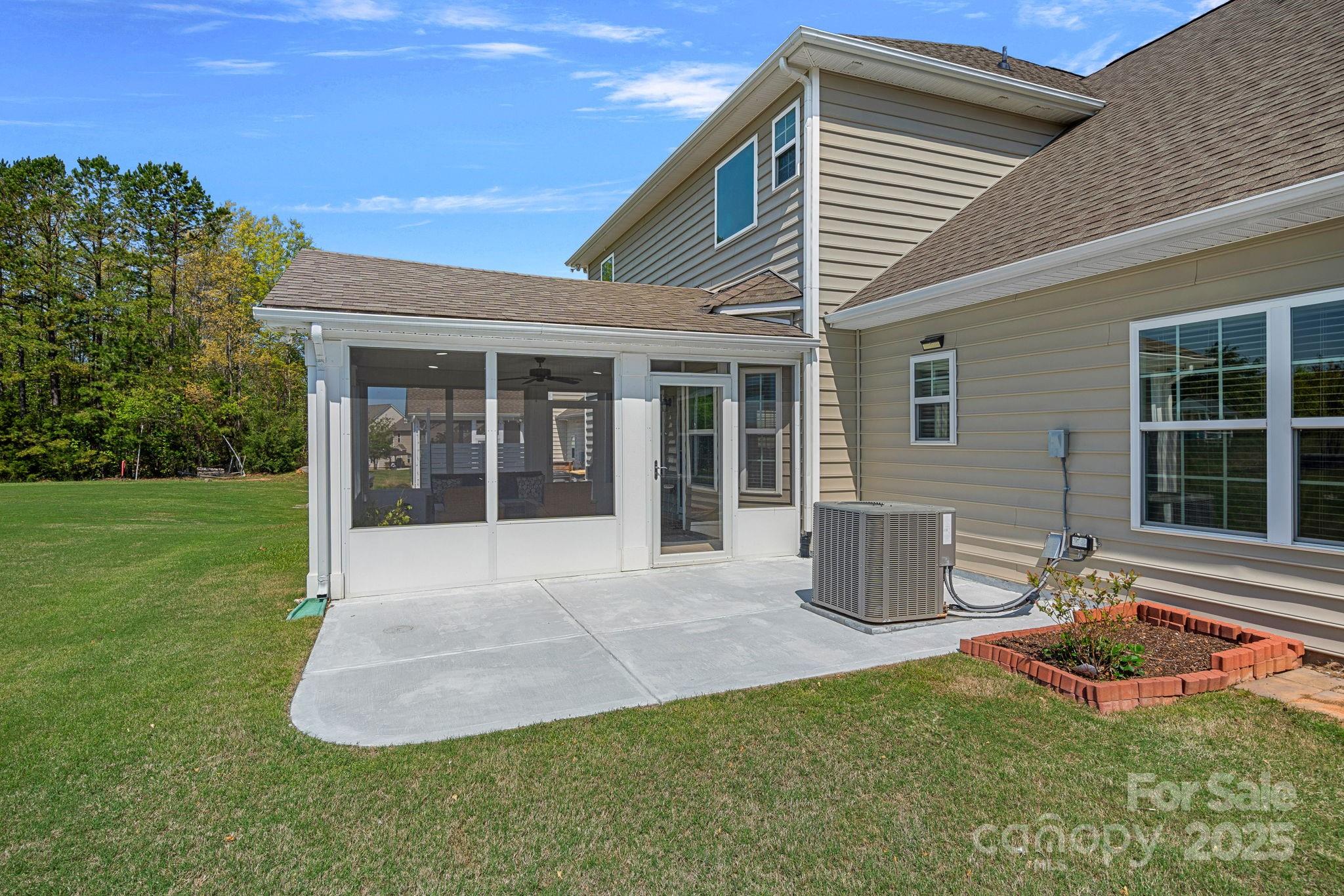 Waterford on the Rocky River - Residential